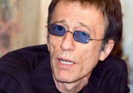 At 61, Robin Gibb FINALLY Admits What We All Suspected - YouTube